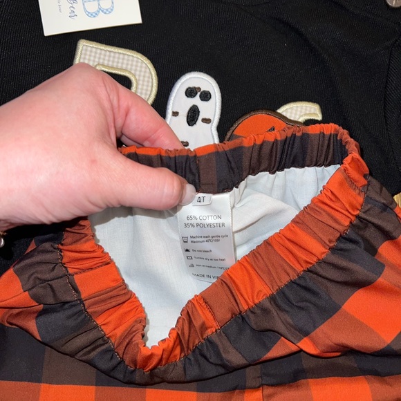 NEW WITH TAGS! The Smocked Bear toddler boy “boo” set size 4 T - Picture 3 of 3